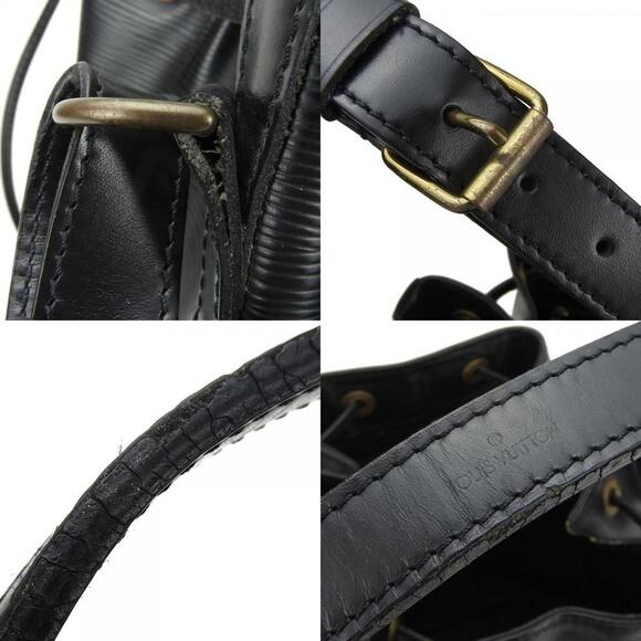 LOUIS VUITTON Black Shoulder Bag - Picture 7 of 9